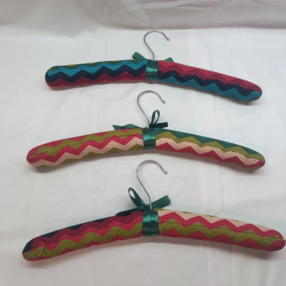 Set of 3 Padded Fabric Clothing Hangers Multi-Color Chevron Zigzag Pattern Bow